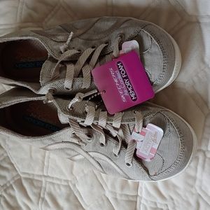 Sketchers air-cooled memory foam Slipon Sneakers